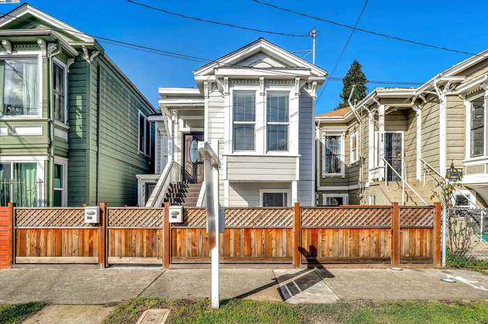 photo 2: 875 Wood St, Oakland CA 94607