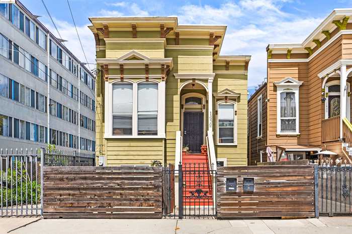 photo 1: 1432 12Th St, Oakland CA 94607