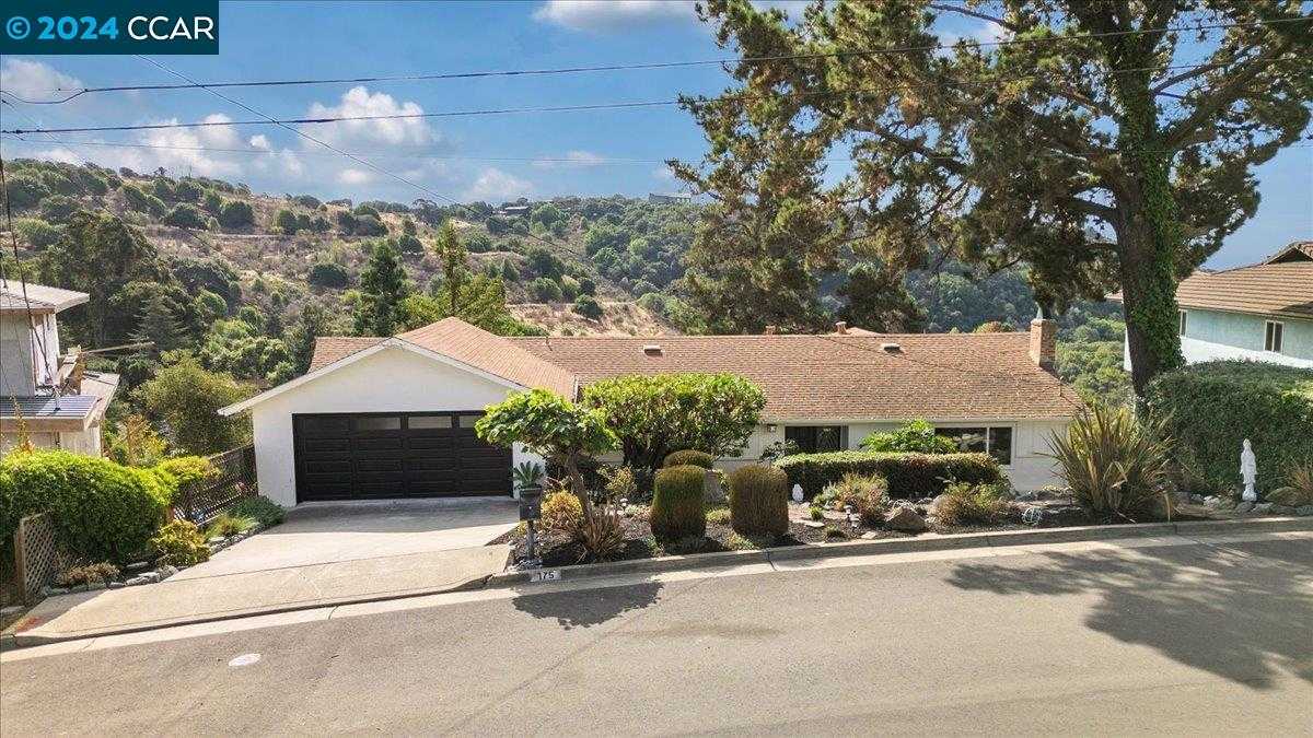 photo 3: 175 Sequoyah View Drive, Oakland CA 94605