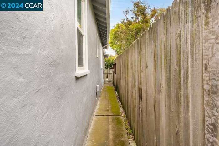 photo 29: 338 38Th St, Richmond CA 94805