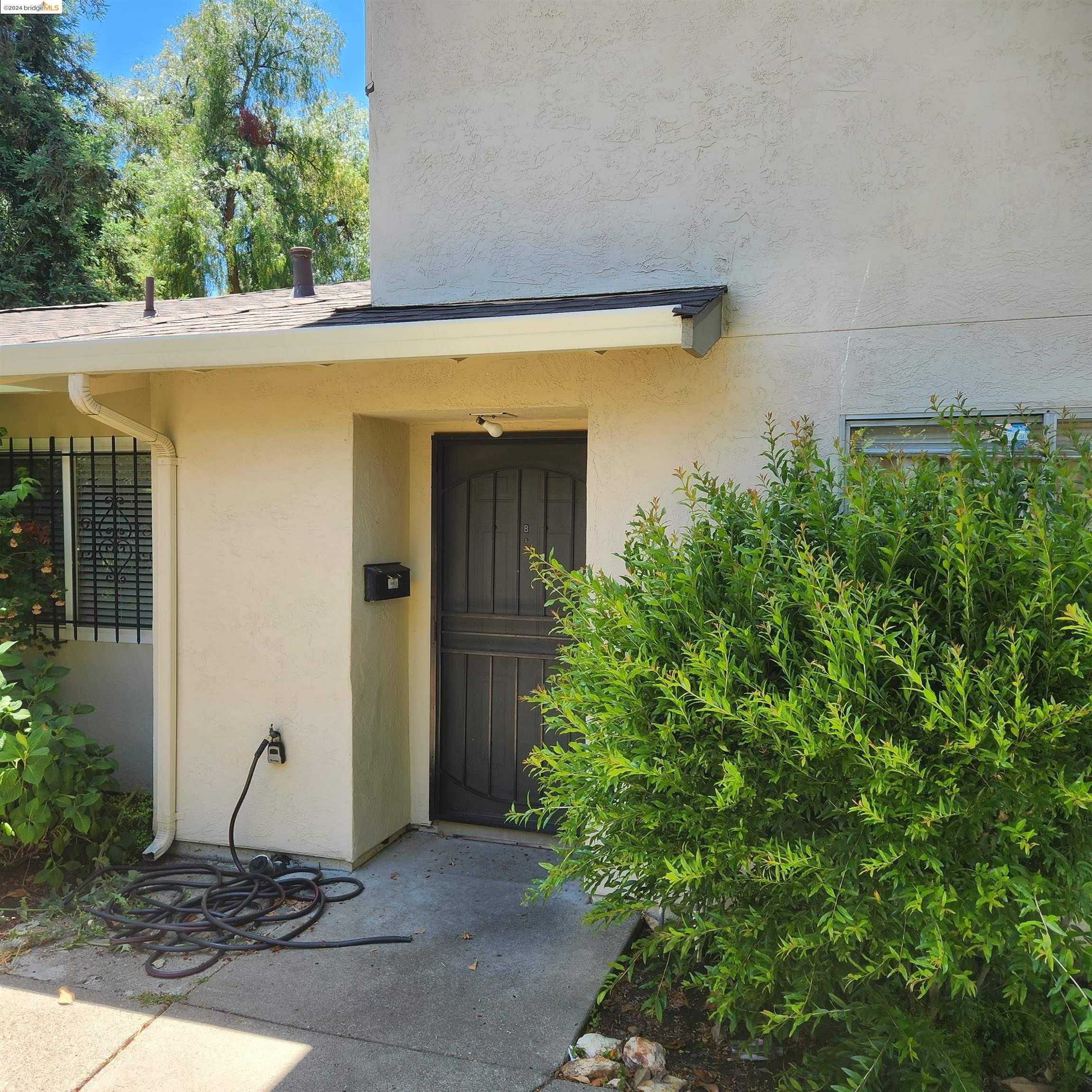 photo 1: 1369 Del Rio Cir Unit C, Concord CA 94518