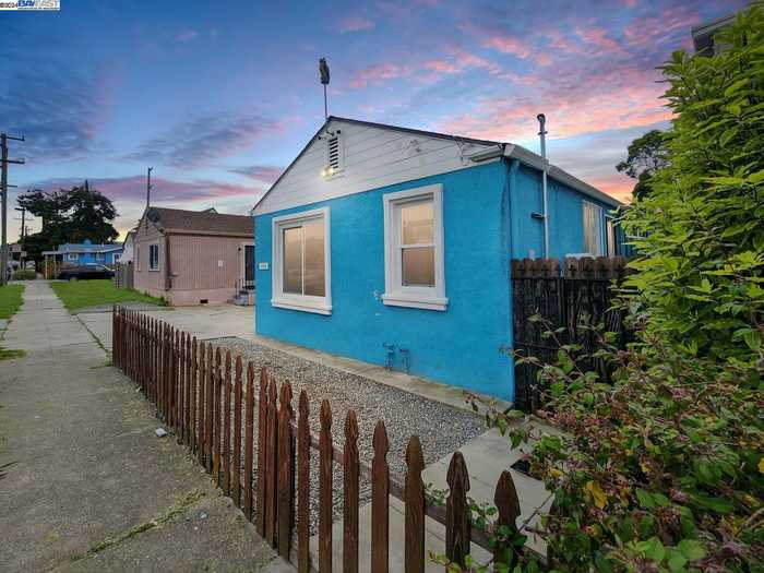 photo 2: 1724 Bissell Ave, Richmond CA 94801