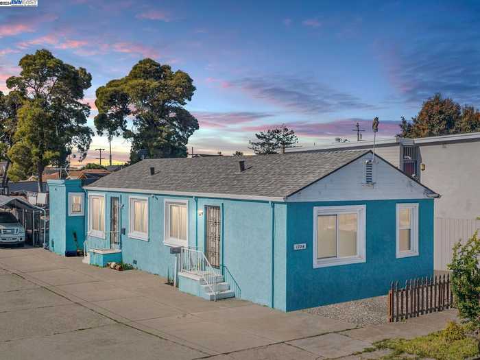 photo 1: 1724 Bissell Ave, Richmond CA 94801