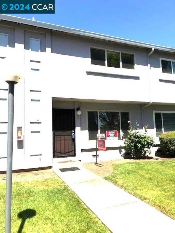 photo 2: 4006 Willow Pass Rd Unit C, Concord CA 94519