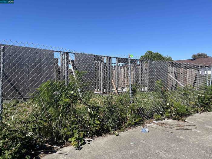 photo 1: 345 Grove, Richmond CA 94801