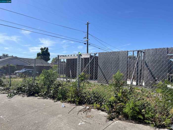 photo 2: 345 Grove, Richmond CA 94801