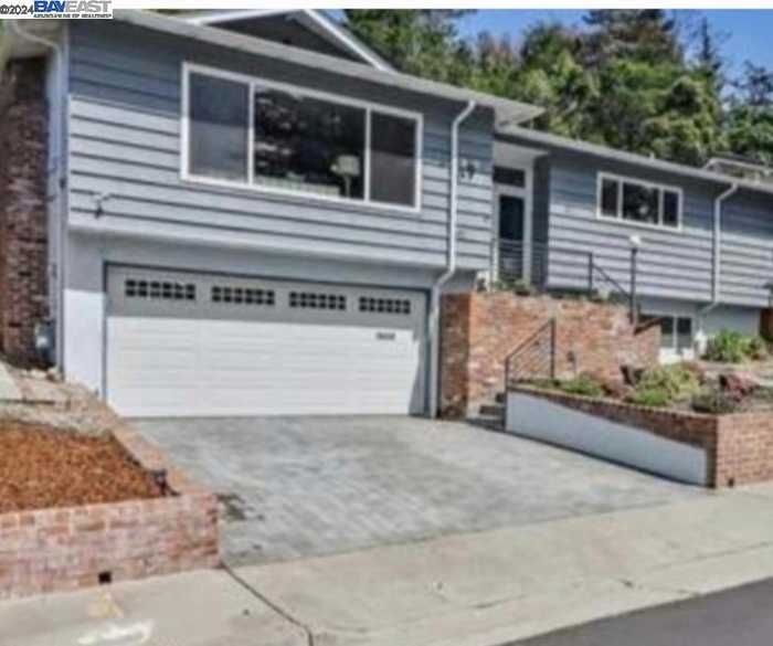 photo 2: 82 Elysian Fields Dr, Oakland CA 94605