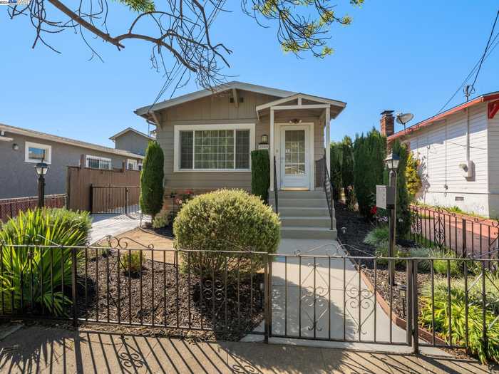 photo 1: 2069 Harrington Avenue, Oakland CA 94601