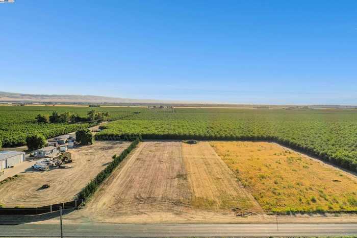 photo 1: 24675 South Bird Rd, Tracy CA 95304