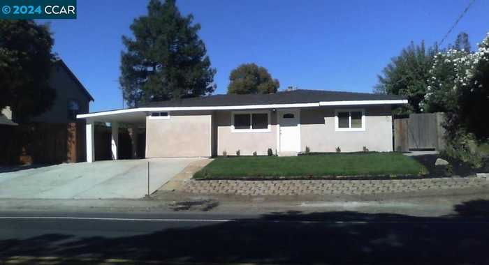 photo 1: 3121 Cowell Rd, Concord CA 94518