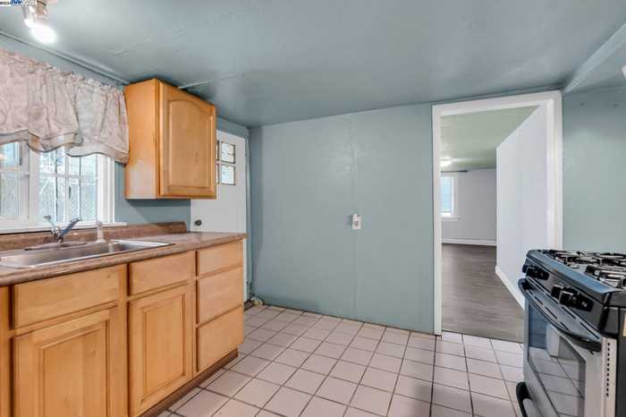 photo 48: 1530 41St Ave, Oakland CA 94601