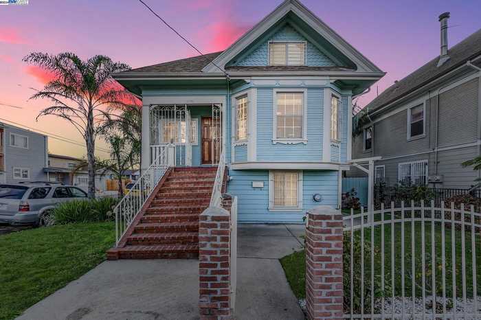 photo 1: 1530 41St Ave, Oakland CA 94601