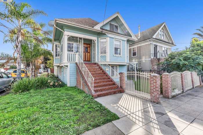 photo 2: 1530 41St Ave, Oakland CA 94601