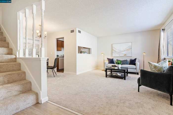 photo 1: 1370 Del Rio Ct Unit 3, Concord CA 94518