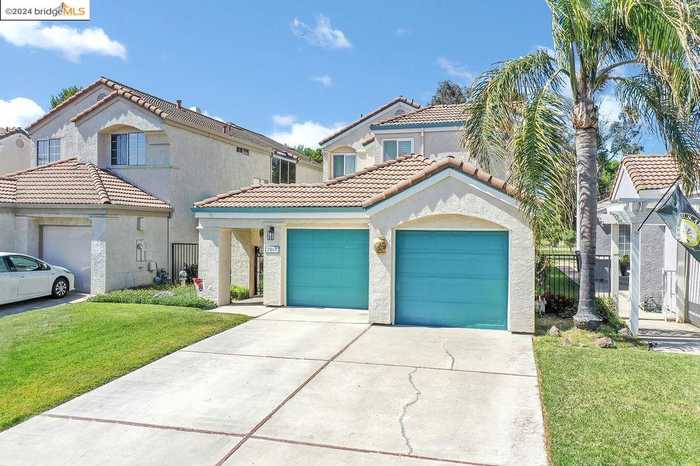 photo 2: 2867 Cherry Hills Dr, Discovery Bay CA 94505