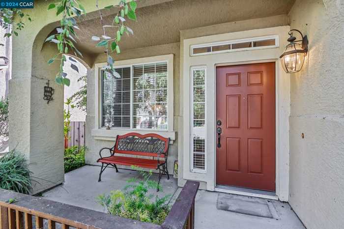 photo 2: 208 N Hill Ct, San Ramon CA 94583