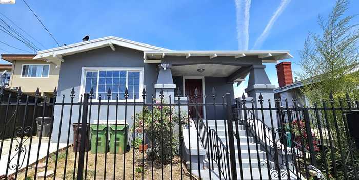 photo 2: 2187 48Th Ave, Oakland CA 94601