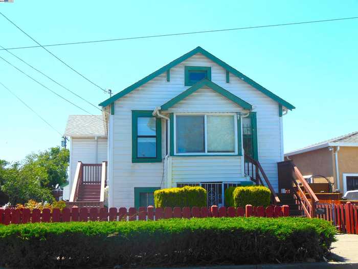 photo 1: 731 15Th St, Richmond CA 94801