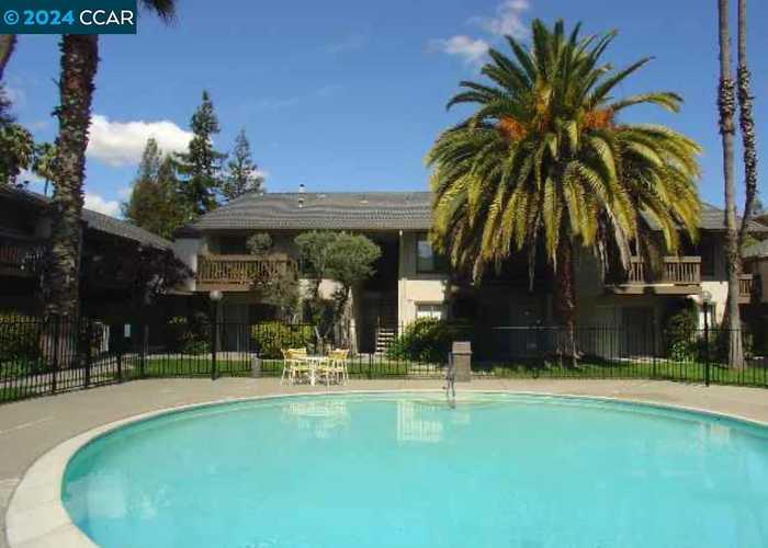 photo 1: 2730 Oak Rd Unit 10, Walnut Creek CA 94597