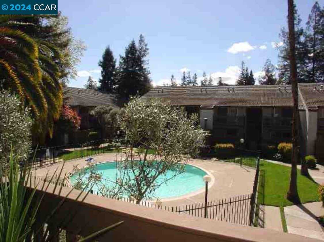 photo 3: 2730 Oak Rd Unit 10, Walnut Creek CA 94597