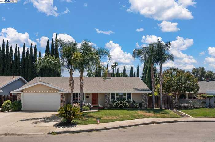 photo 1: 1267 Hudson Way, Livermore CA 94550