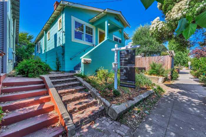 photo 2: 1543 Julia St, Berkeley CA 94703