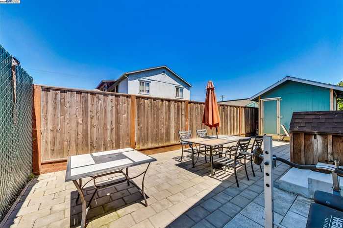 photo 34: 10722 PIPPIN ST, Oakland CA 94603