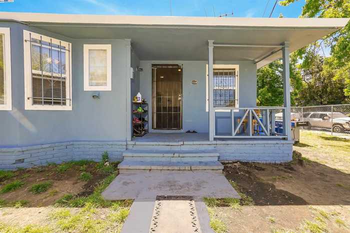 photo 1: 2504 78Th Ave, Oakland CA 94605