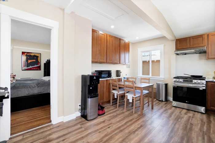 photo 5: 2504 78Th Ave, Oakland CA 94605