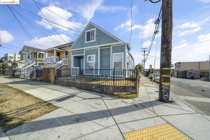 photo 1: 1202 51St Ave, Oakland CA 94601