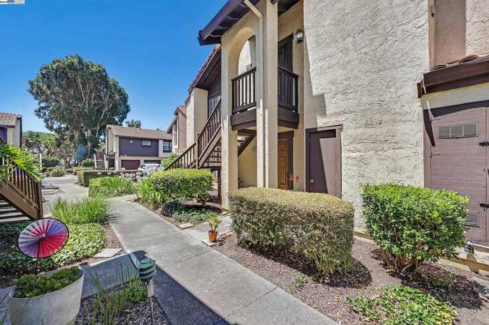 photo 1: 14580 Outrigger Drive, San Leandro CA 94577