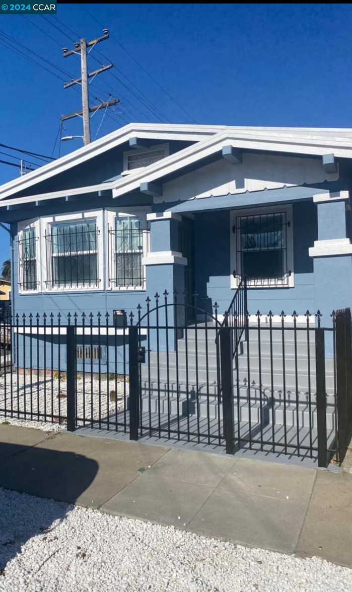 photo 1: 590 5Th St, Richmond CA 94801