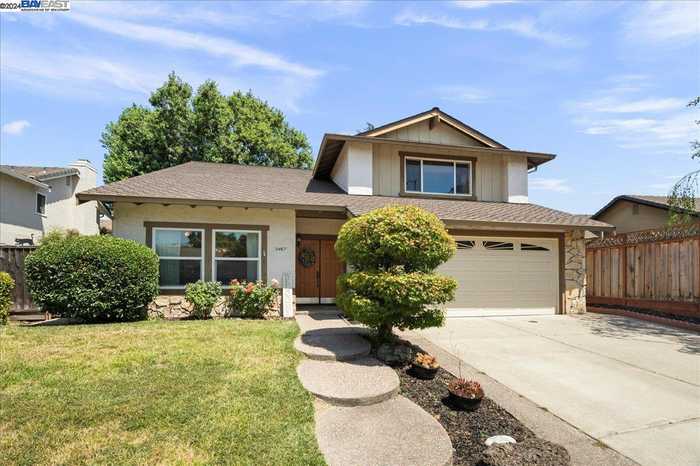 photo 1: 2467 Benchmark Ave, Fremont CA 94536