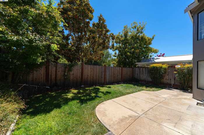 photo 8: 6025 Mount Hamilton Ct, Castro Valley CA 94552