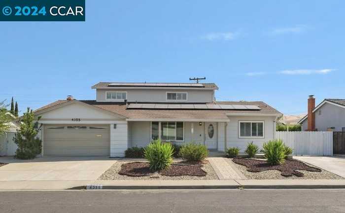 photo 1: 4355 Hazelwood Ln, Concord CA 94521