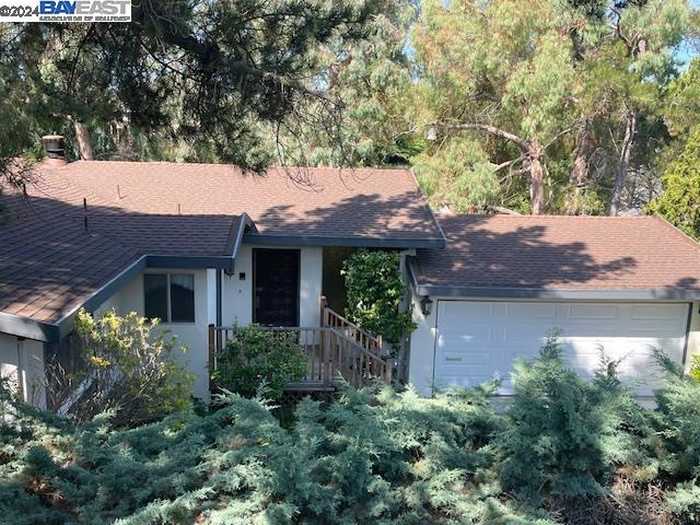 photo 2: 5030 Seaview Ave, Castro Valley CA 94546