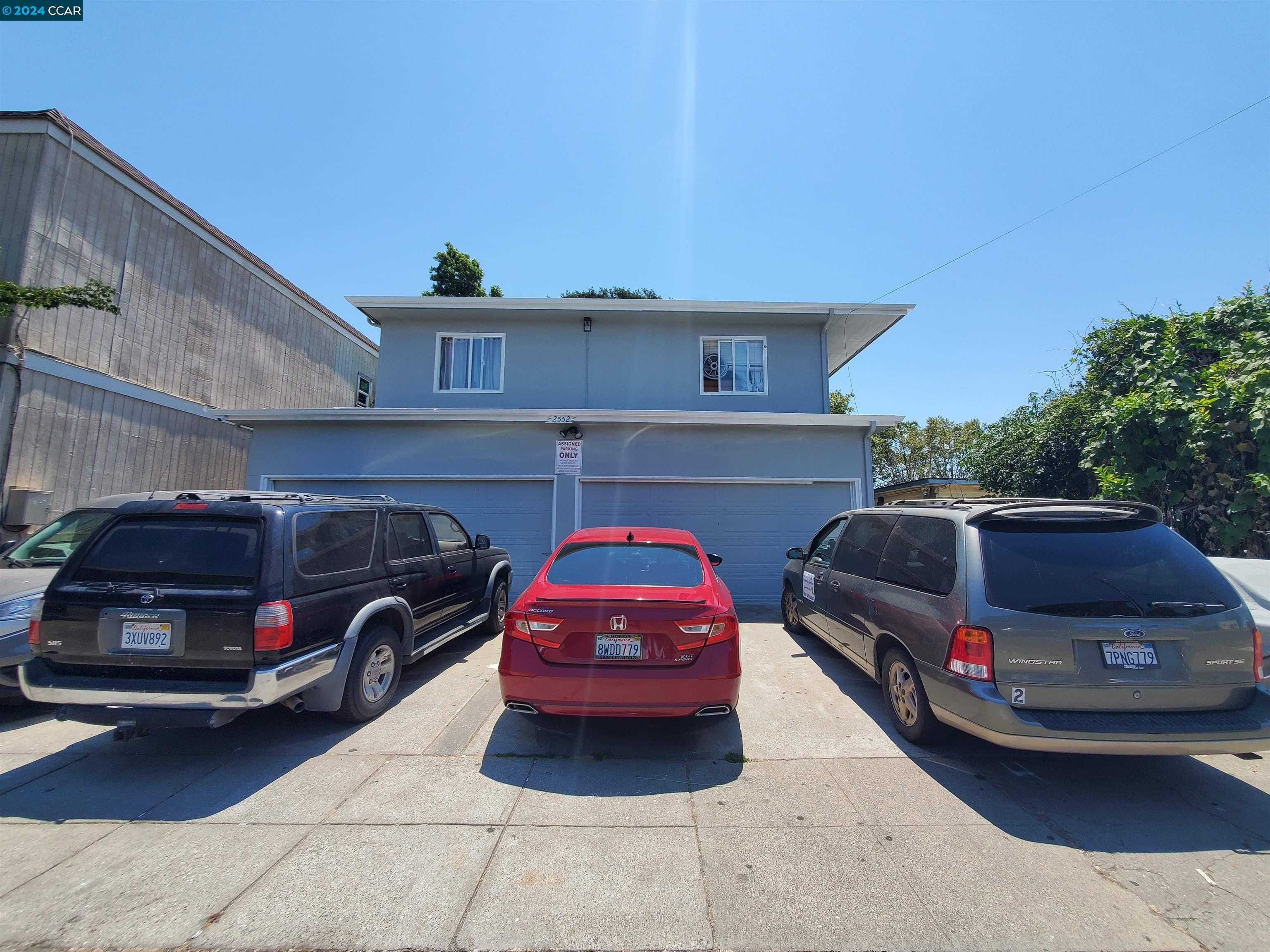 photo 1: 2552 109th Ave, Oakland CA 94603