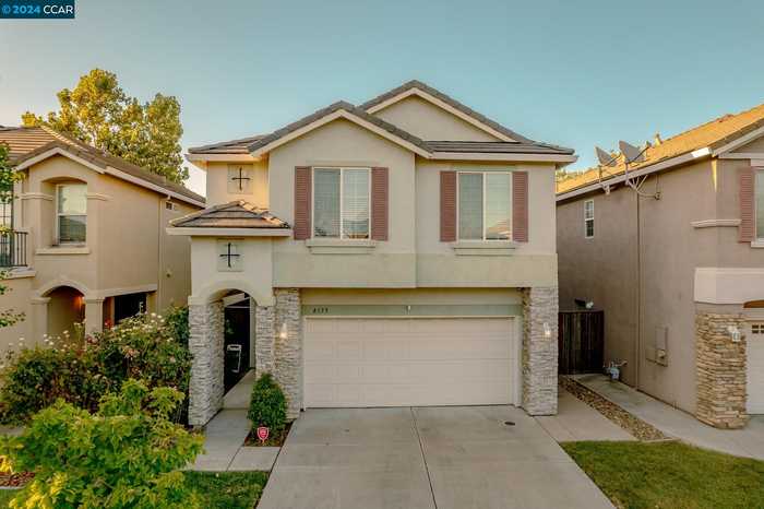 photo 2: 8133 Shay Cir, Stockton CA 95212