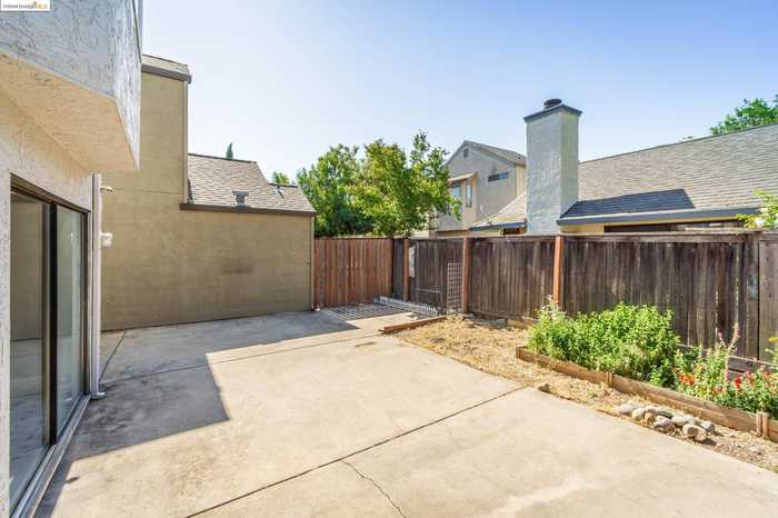 photo 44: 1404 Helmsman Way, Sacramento CA 95833