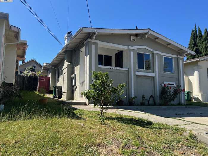 photo 2: 2245 High St, Oakland CA 94601