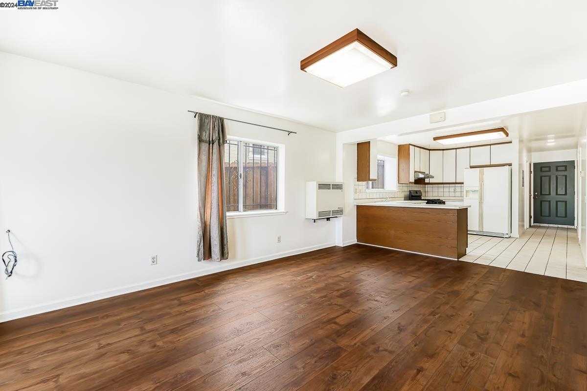 photo 3: 1418 15Th Ave, Oakland CA 94606