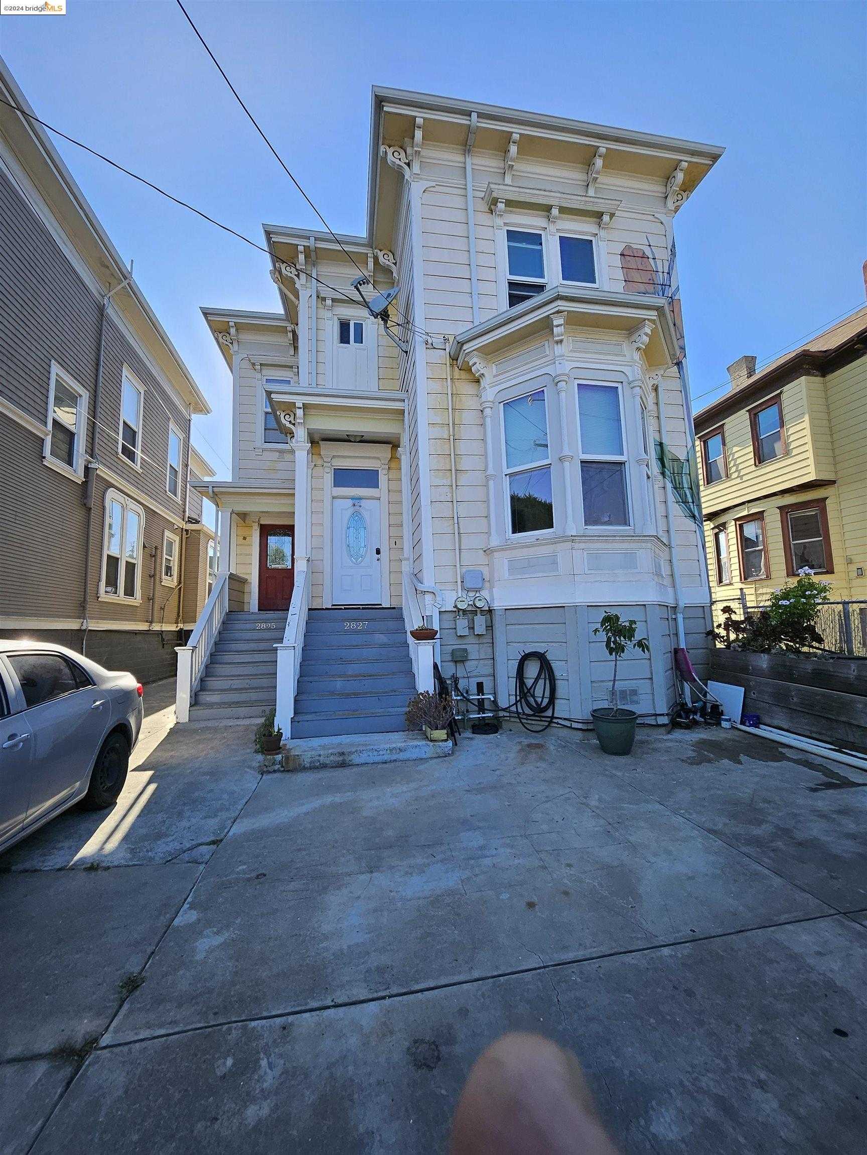 photo 2: 2825 Market St, Oakland CA 94608