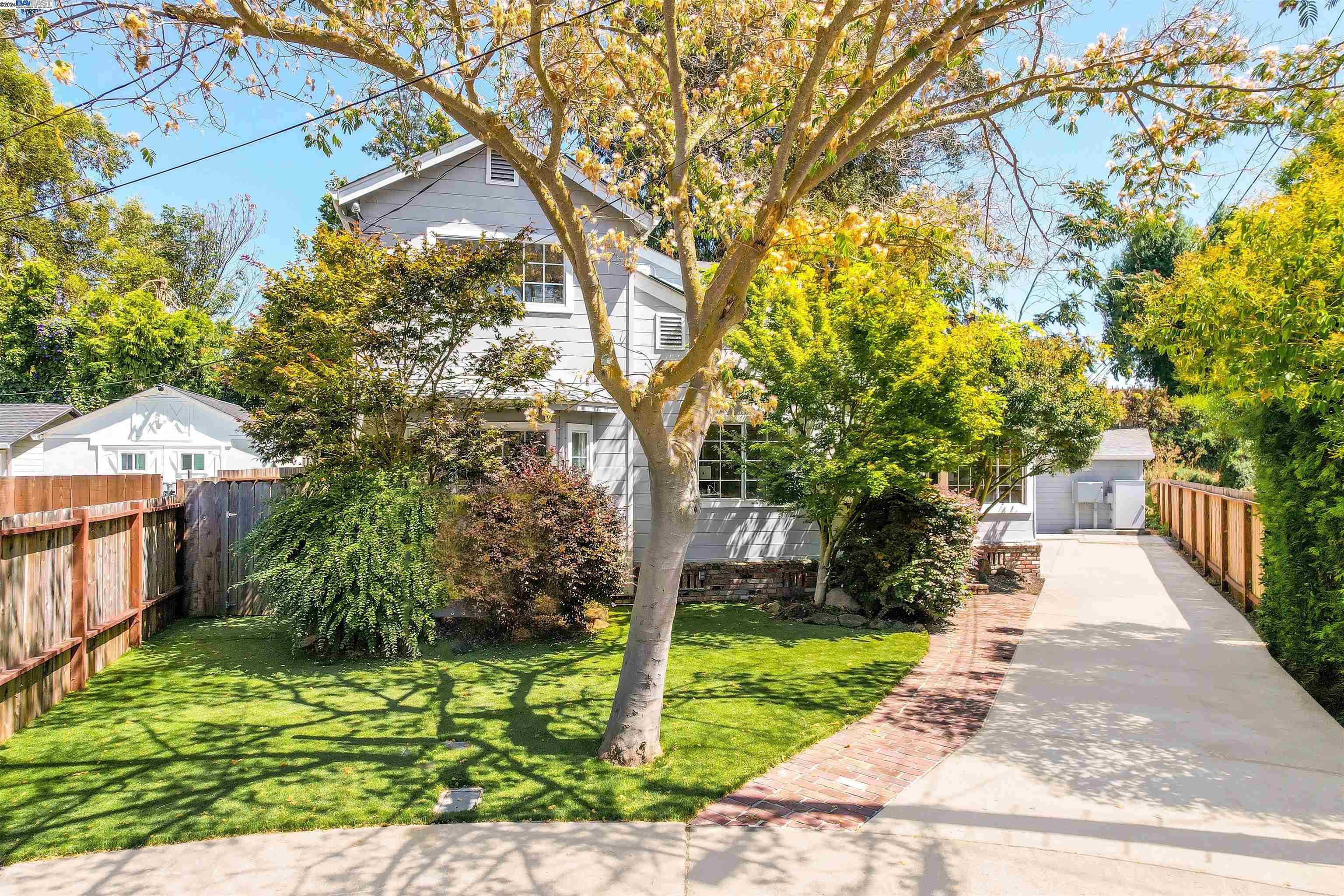 photo 2: 22438 Moyers St, Castro Valley CA 94546