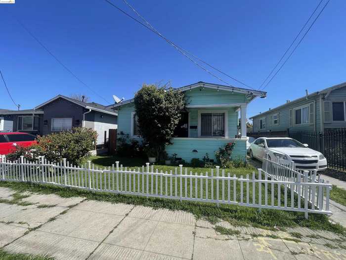 photo 1: 9430 C, Oakland CA 94603