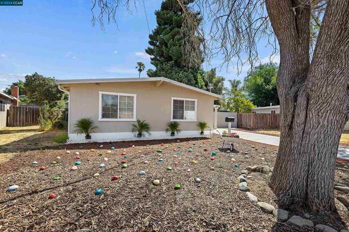 photo 2: 40386 Condon St, Fremont CA 94538