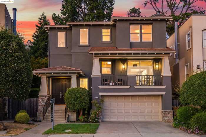 photo 1: 8293 Skyline Cir, Oakland CA 94605