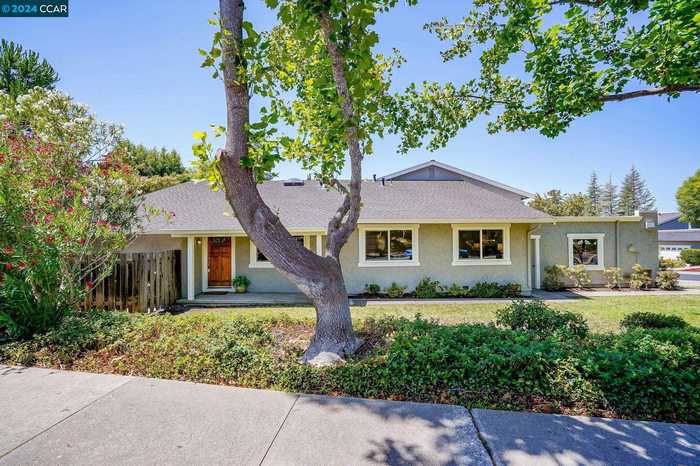 photo 2: 1117 Chiltern Drive, Walnut Creek CA 94596