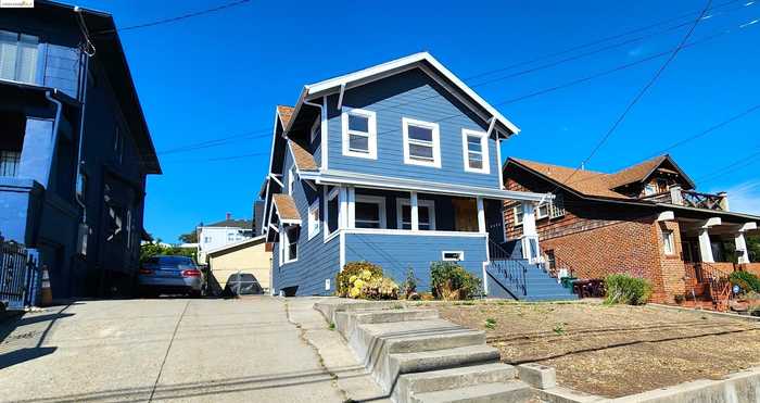 photo 1: 1212 E 28Th St, Oakland CA 94610