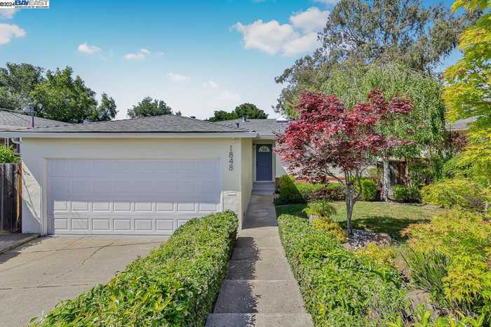 photo 1: 1848 Trym St, Hayward CA 94541