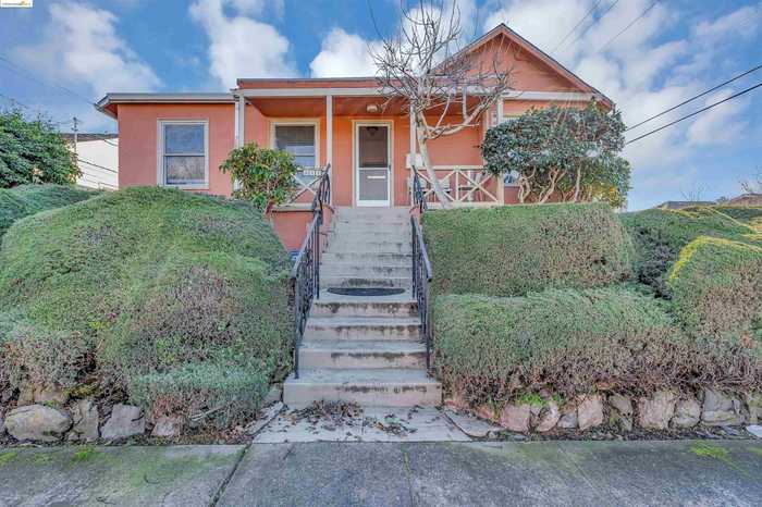 photo 1: 421 41st, Oakland CA 94609